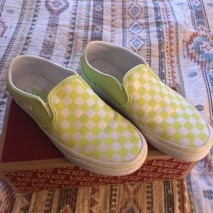 VANS women’s checkerboard slip ons 7.5M